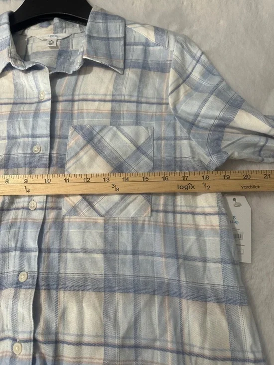 Just A Small Town Girl Upcycled crop flannel tee - Picture 7 of 8